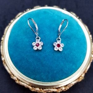 Crystal fuschia flower earrings 🌸